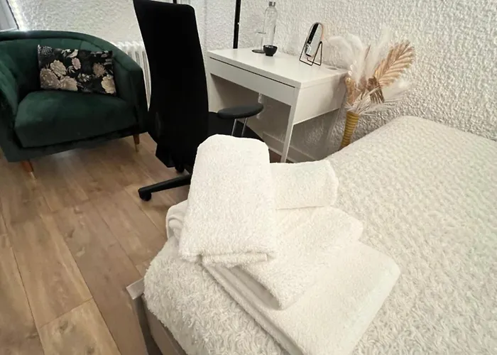 Rum i privatbostad Chez Particulier Cosy Et Reposante